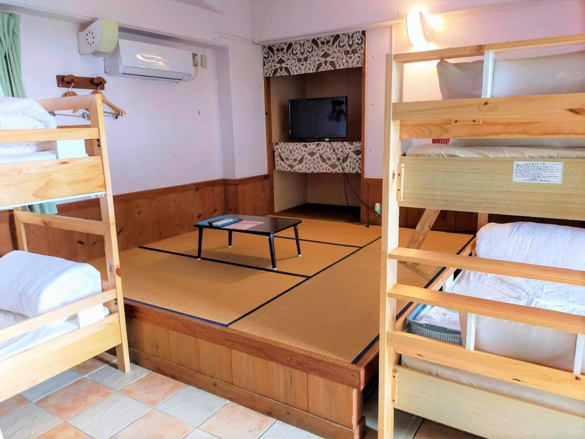 Buzz Resort Onna Esterno foto