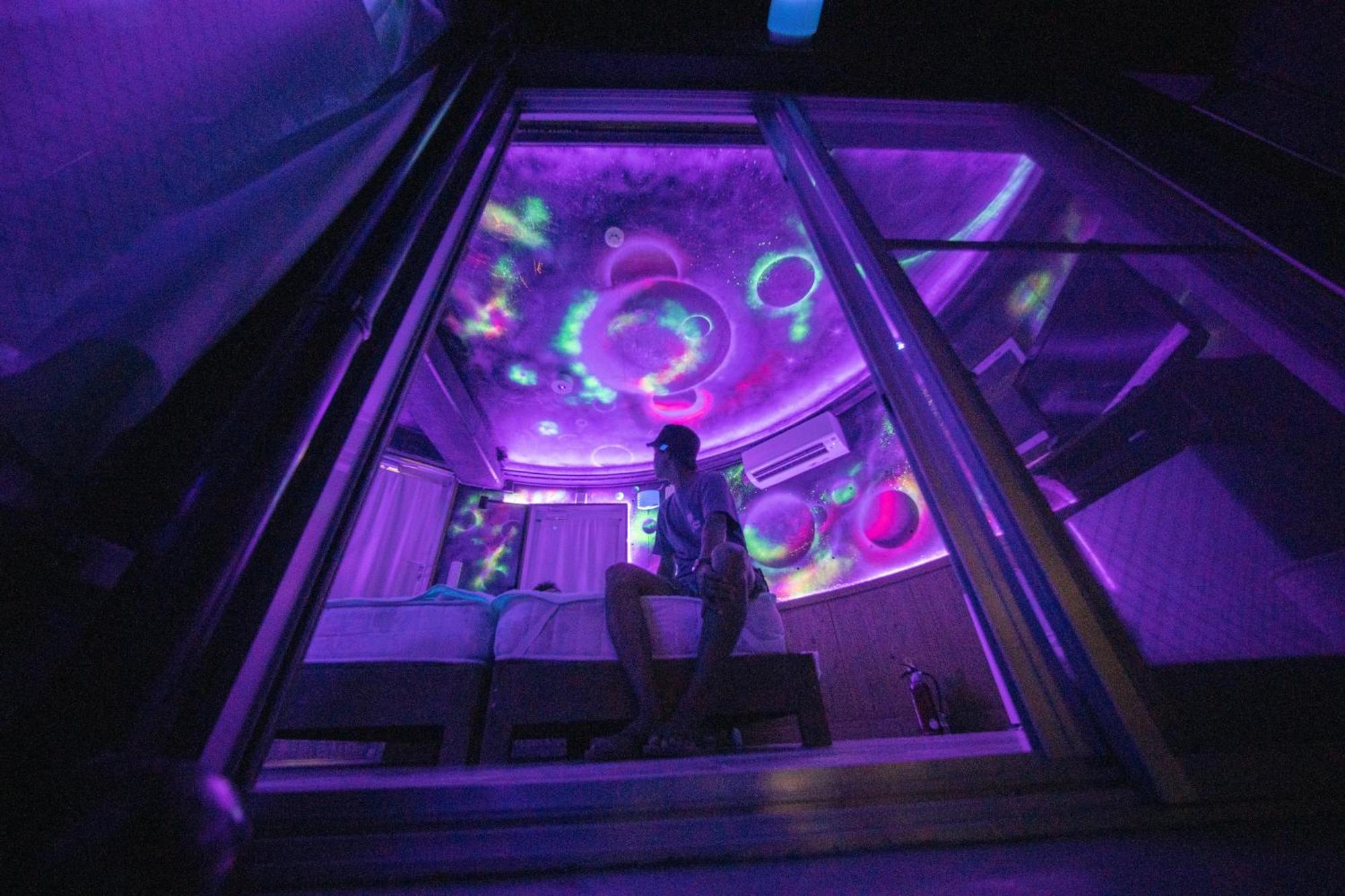 Buzz Resort Onna Esterno foto