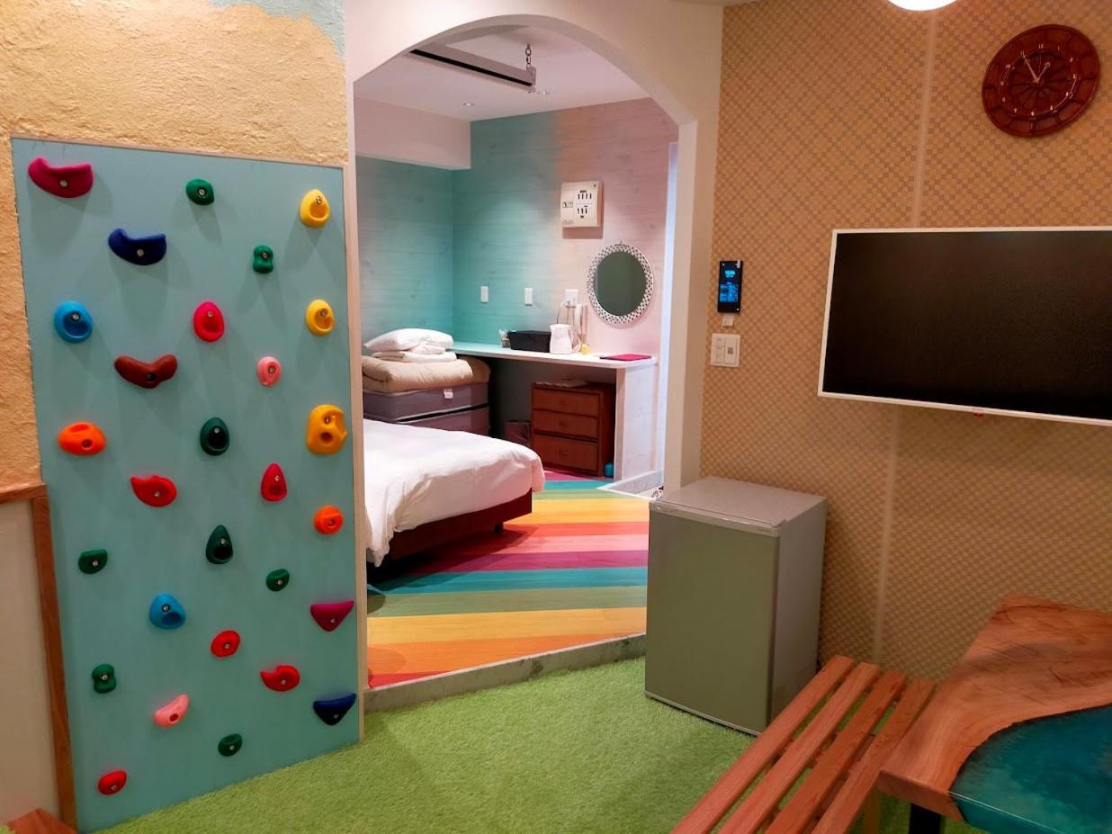 Buzz Resort Onna Esterno foto